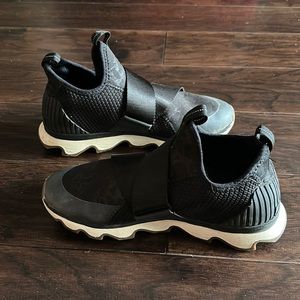 Sorel women’s Kinetic sneaker size 8.5
